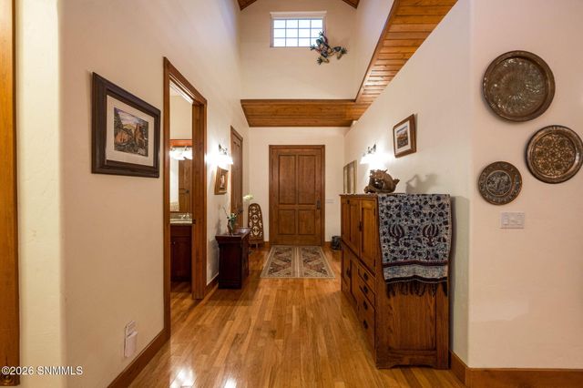 2561 Mesilla Hills Drive, Las Cruces, NM 88005