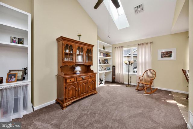 601 COUNTRY LN, Morgantown, PA 19543