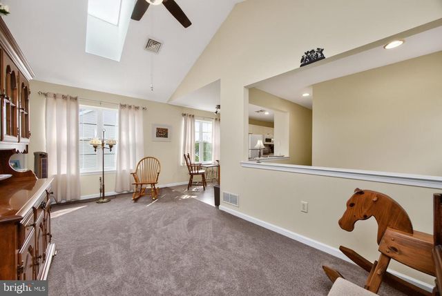 601 COUNTRY LN, Morgantown, PA 19543