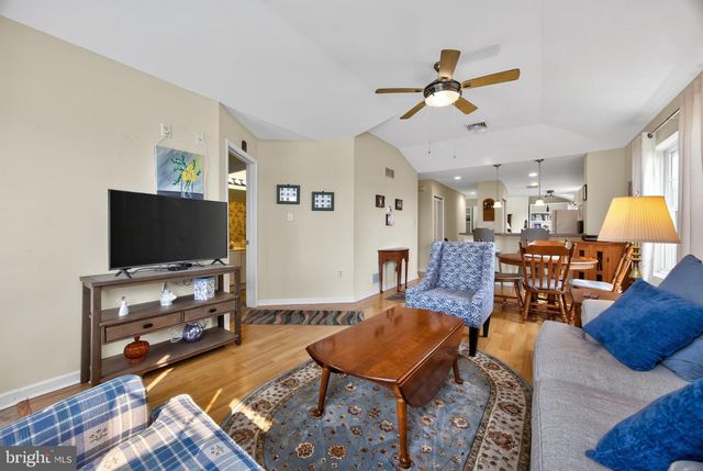 601 COUNTRY LN, Morgantown, PA 19543