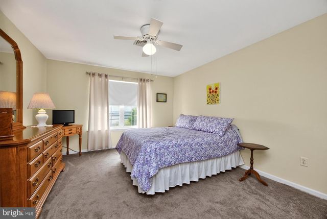 601 COUNTRY LN, Morgantown, PA 19543