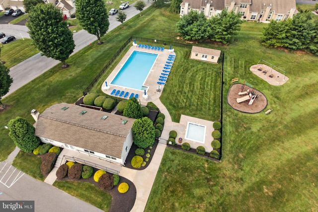 601 COUNTRY LN, Morgantown, PA 19543