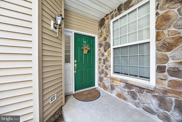 601 COUNTRY LN, Morgantown, PA 19543