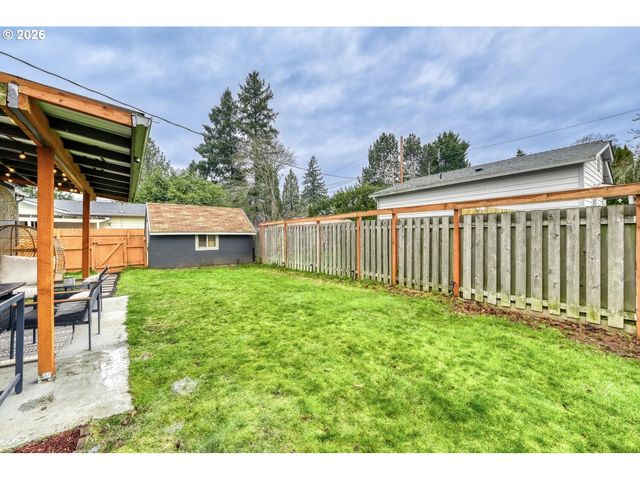 1422 Se 169TH Pl, Portland, OR 97233