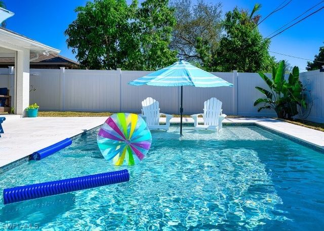 760 106th AVE, Naples, FL 34108