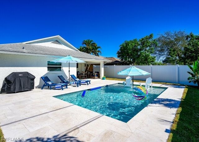 760 106th AVE, Naples, FL 34108