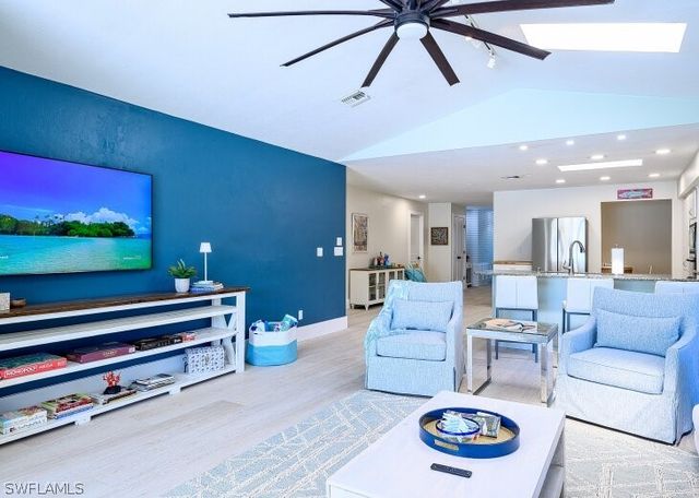 760 106th AVE, Naples, FL 34108