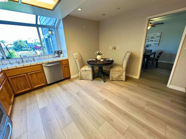 148 Heron Dr, Pittsburg, CA 94565