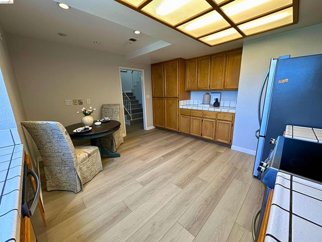 148 Heron Dr, Pittsburg, CA 94565