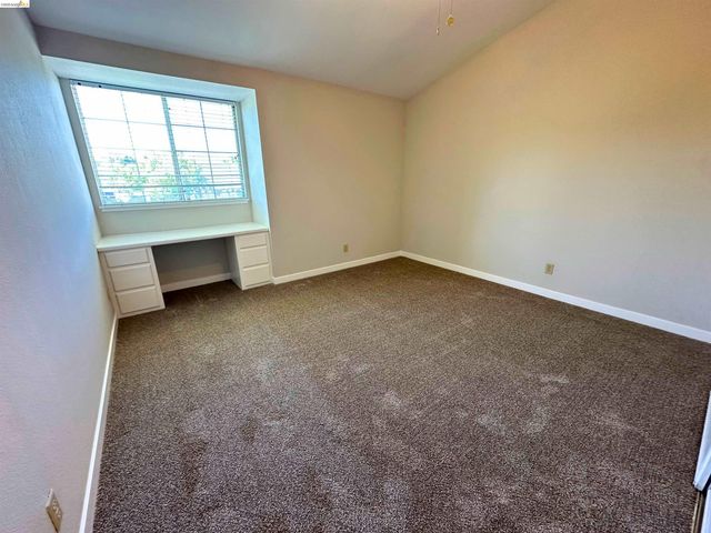 148 Heron Dr, Pittsburg, CA 94565