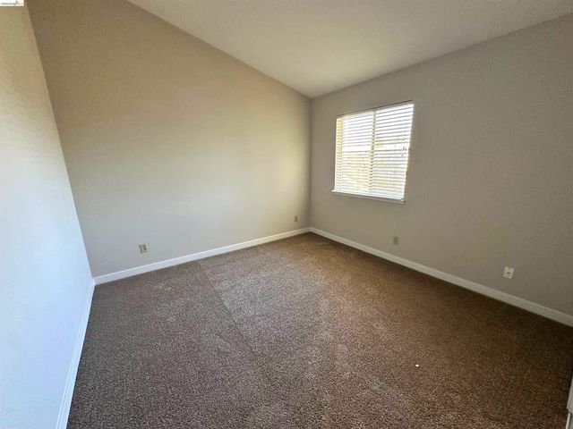 148 Heron Dr, Pittsburg, CA 94565