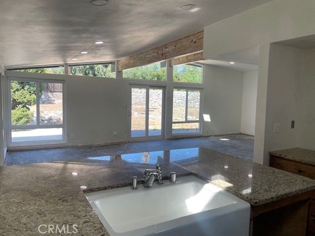 1690 N Mills, Claremont, CA 91711
