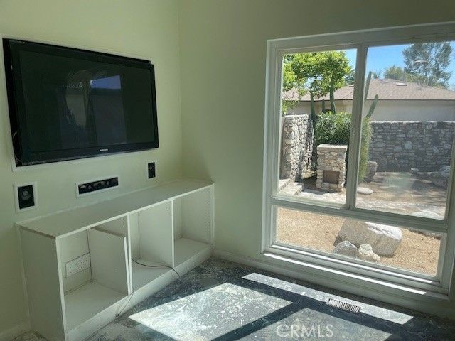 1690 N Mills, Claremont, CA 91711
