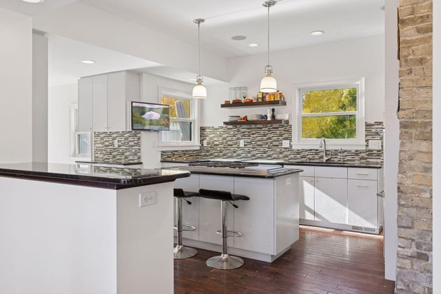 6017 Oxford Street, Saint Louis Park, MN 55416