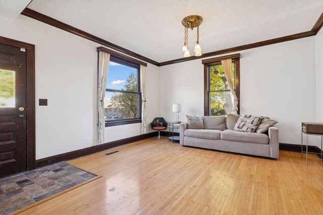 6017 Oxford Street, Saint Louis Park, MN 55416