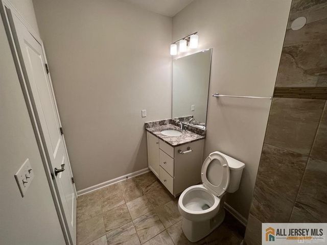 706 Greenland Square 706, Highland Park, NJ 08904