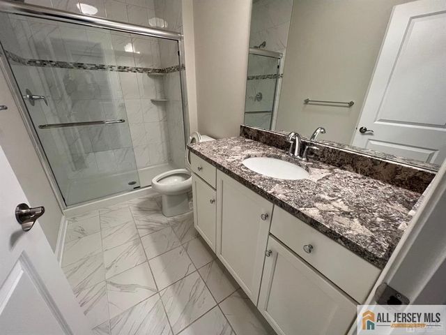 706 Greenland Square 706, Highland Park, NJ 08904