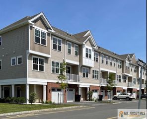 706 Greenland Square 706, Highland Park, NJ 08904