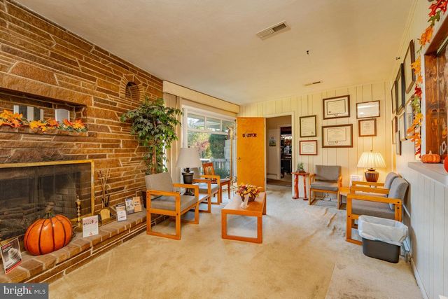 33 E MECHANIC ST, Cape May Court House, NJ 08210