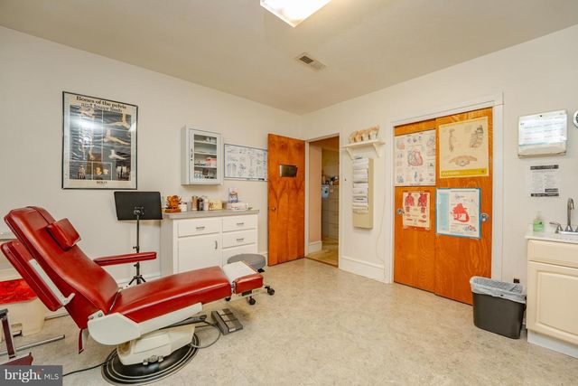 33 E MECHANIC ST, Cape May Court House, NJ 08210