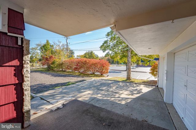 33 E MECHANIC ST, Cape May Court House, NJ 08210