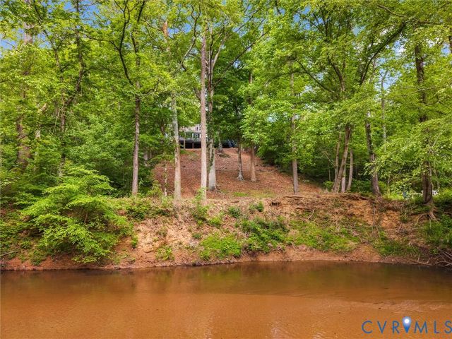 15036 Washington Hwy, Hanover, VA 23005