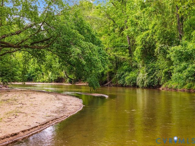 15036 Washington Hwy, Hanover, VA 23005