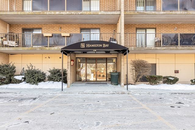 175 Quincy Shore Dr B23, Quincy, MA 02171