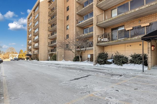 175 Quincy Shore Dr B23, Quincy, MA 02171