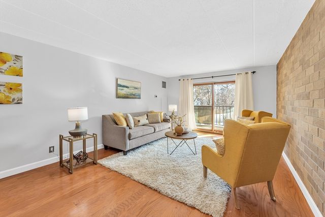 175 Quincy Shore Dr B23, Quincy, MA 02171