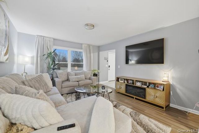 58 Darin Road, Warwick, NY 10990