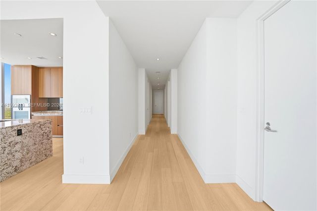 175 SE 25th Road 3102, Miami, FL 33129