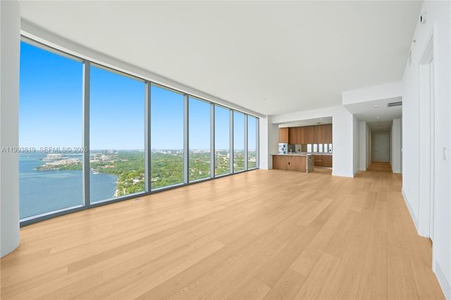 175 SE 25th Road 3102, Miami, FL 33129