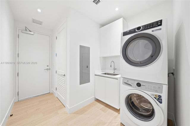 175 SE 25th Road 3102, Miami, FL 33129