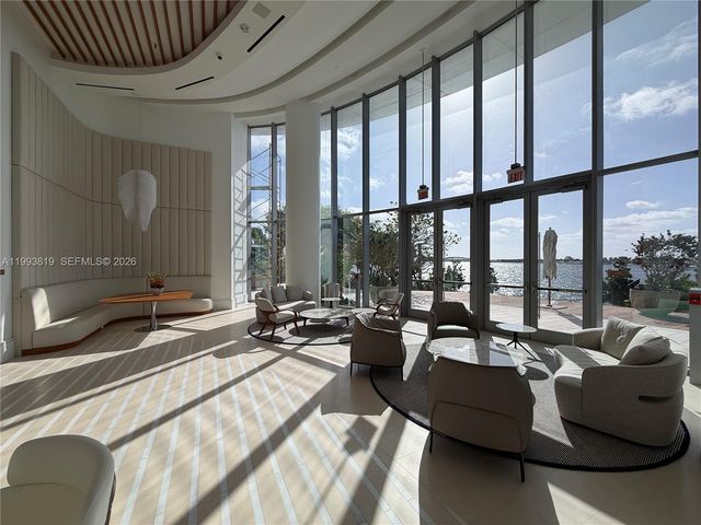 175 SE 25th Road 3102, Miami, FL 33129