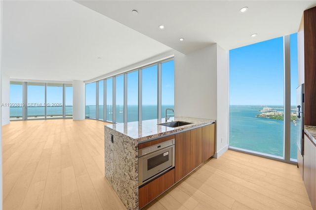 175 SE 25th Road 3102, Miami, FL 33129