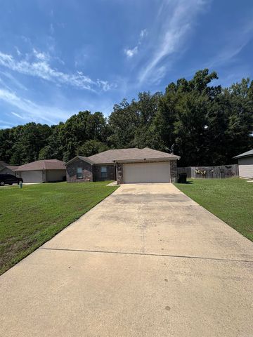 1709 Milburn Drive, Benton, AR 72015