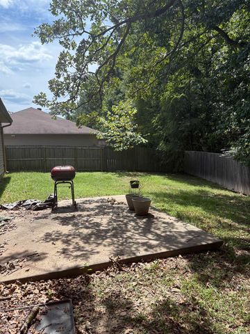 1709 Milburn Drive, Benton, AR 72015