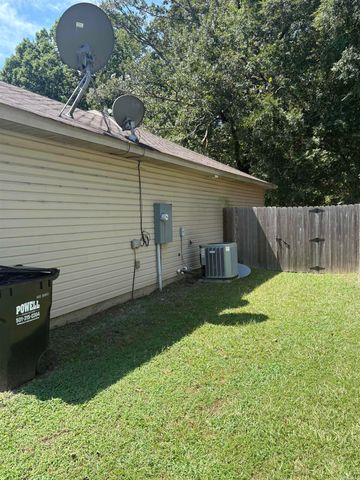 1709 Milburn Drive, Benton, AR 72015