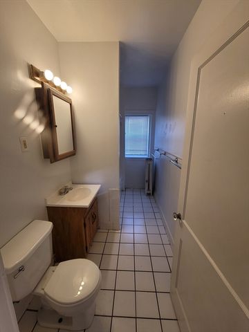 36 Boulavard Terrace 5, Boston, MA 02134