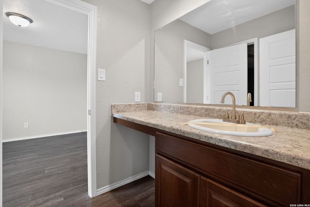 13019 Lineberry Lane, St Hedwig, TX 78152