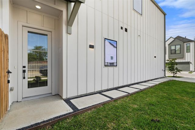 8419 Pech Landing Drive, Houston, TX 77055