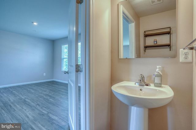 14 BAYBERRY DR, Elkton, MD 21921