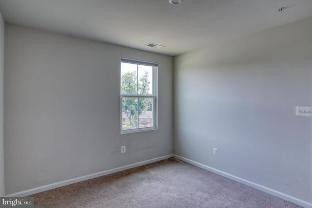 14 BAYBERRY DR, Elkton, MD 21921
