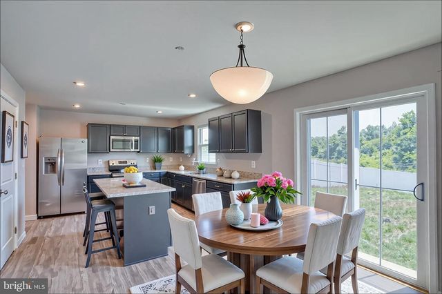14 BAYBERRY DR, Elkton, MD 21921
