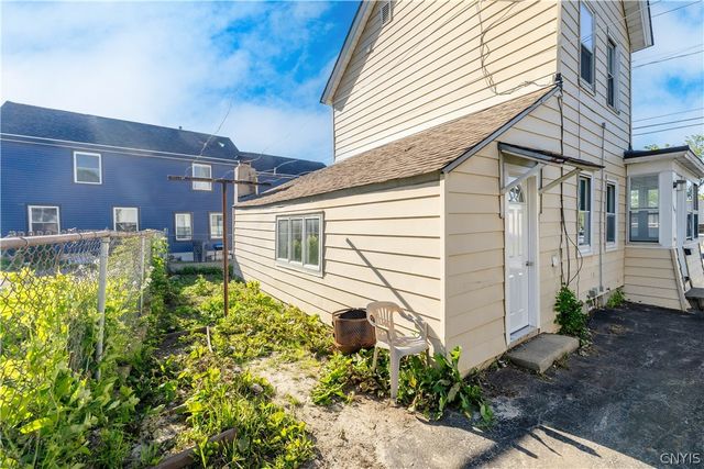 1409 Erie St, Utica, NY 13502