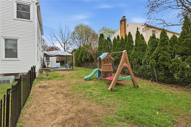 278 Whipple Lane, Irondequoit, NY 14622