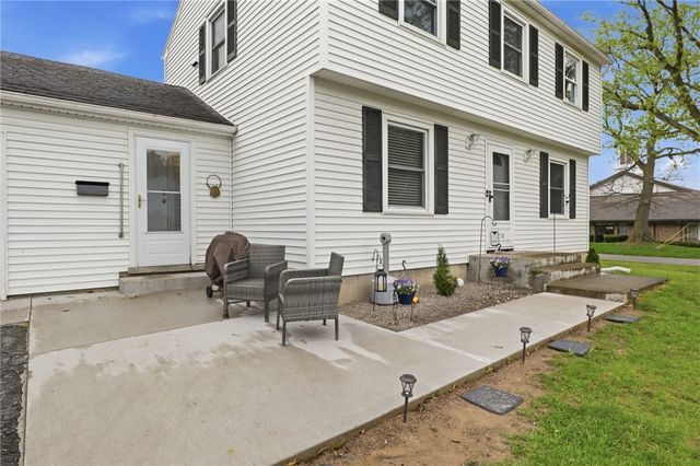278 Whipple Lane, Irondequoit, NY 14622