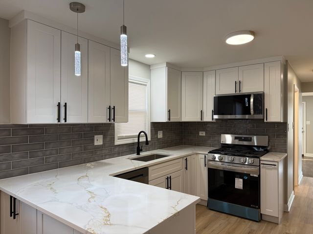 2620 W 36th Place, Chicago, IL 60632
