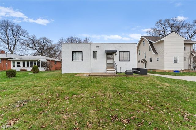 318 31st Street NW, Canton, OH 44709